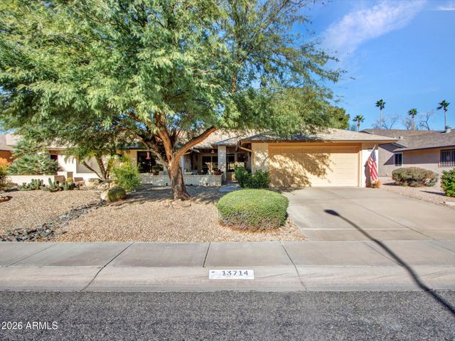 13714 W GREENVIEW Drive, Sun City West, AZ 85375