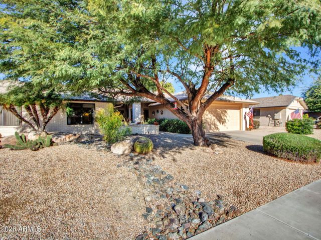 13714 W GREENVIEW Drive, Sun City West, AZ 85375