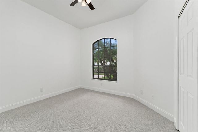 435 SW Jefferson Circle, Port St. Lucie, FL 34986
