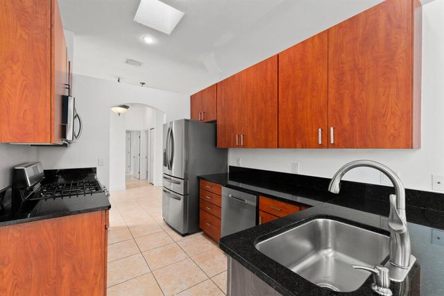 435 SW Jefferson Circle, Port St. Lucie, FL 34986