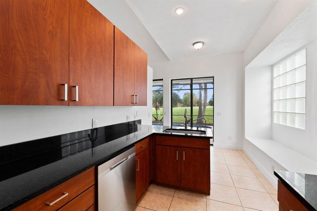 435 SW Jefferson Circle, Port St. Lucie, FL 34986
