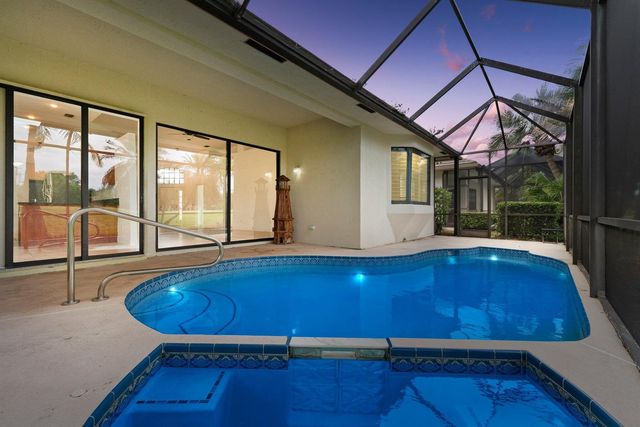435 SW Jefferson Circle, Port St. Lucie, FL 34986
