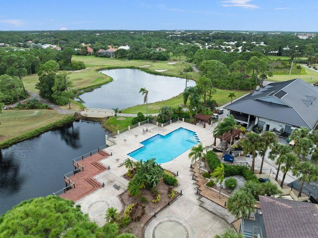435 SW Jefferson Circle, Port St. Lucie, FL 34986