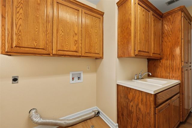 2801 Chapel View Dr, Corpus Christi, TX 78414