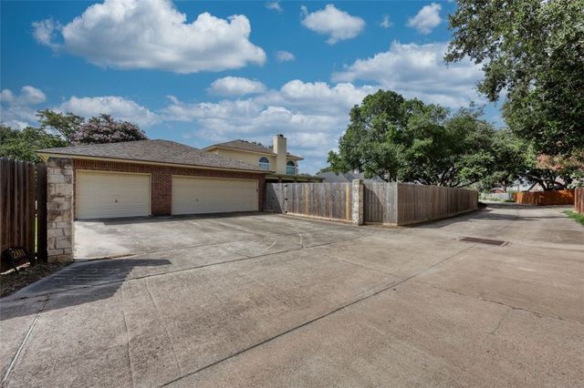 2801 Chapel View Dr, Corpus Christi, TX 78414