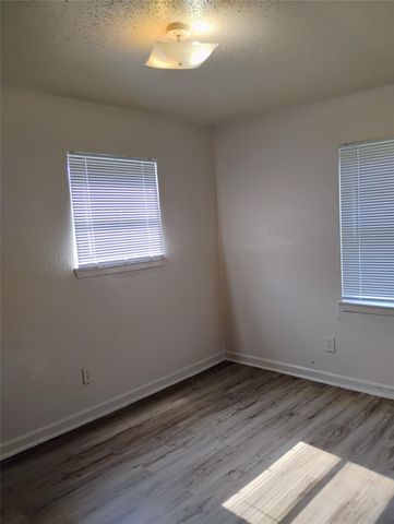 4203 Dawson, Houston, TX 77051