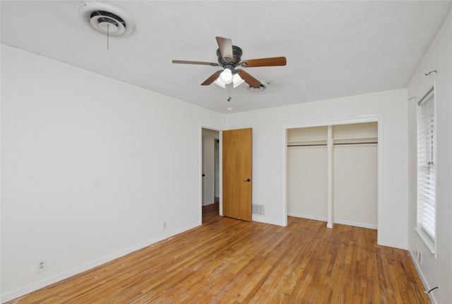 2703 Robinwood Lane, Denton, TX 76209