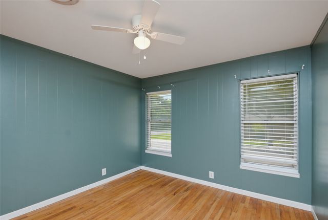 2703 Robinwood Lane, Denton, TX 76209