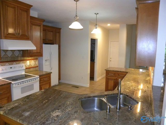 104 Nobleton Lane, Huntsville, AL 35806