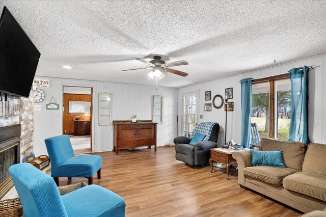 211 Reno Hollow Road, Spokane, MO 65754