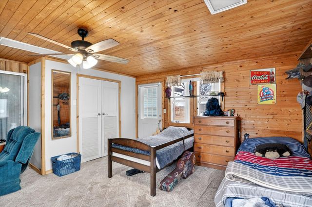 211 Reno Hollow Road, Spokane, MO 65754