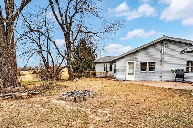 211 Reno Hollow Road, Spokane, MO 65754