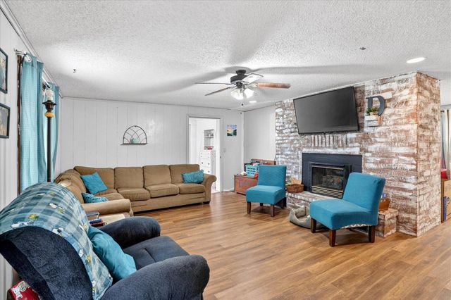 211 Reno Hollow Road, Spokane, MO 65754