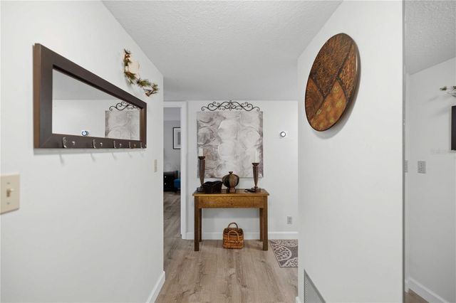681 MIDWAY DRIVE B, Ocala, FL 34472