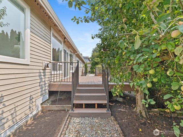 6710 45th Place NE, Marysville, WA 98270