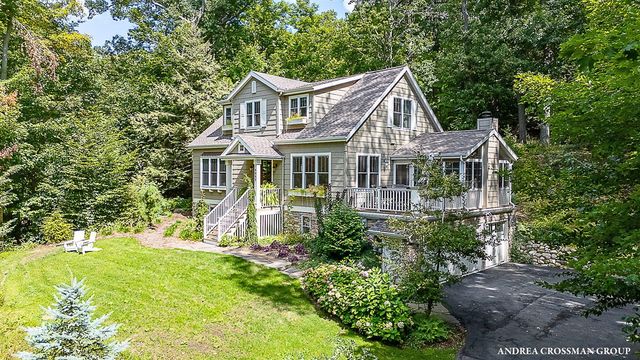 8863 Lakeshore Drive, West Olive, MI 49460