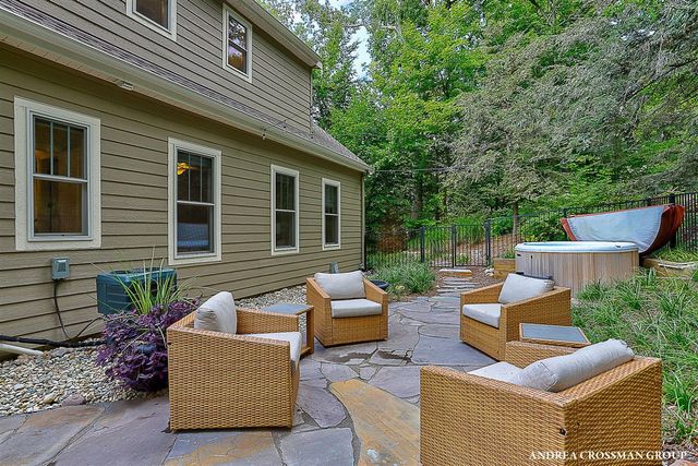 8863 Lakeshore Drive, West Olive, MI 49460