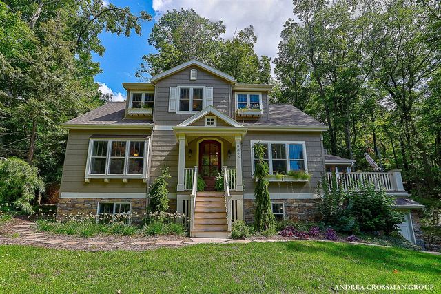 8863 Lakeshore Drive, West Olive, MI 49460