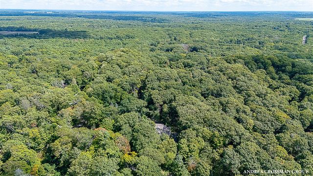 8863 Lakeshore Drive, West Olive, MI 49460