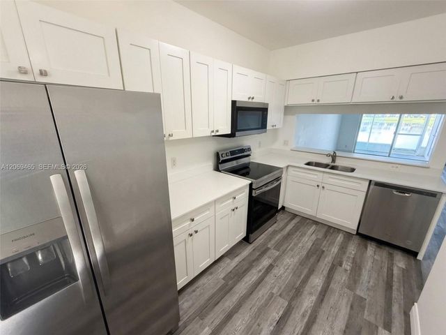 3152 SW 49th Street 126, Dania Beach, FL 33312