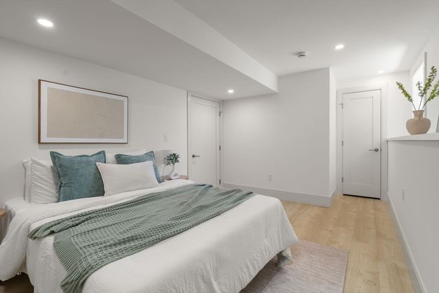 10 Clyde Road 10-1, Watertown, MA 02472