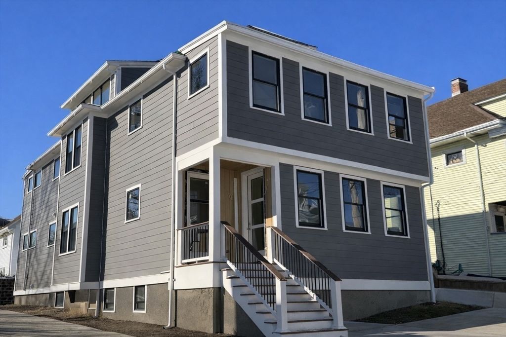 10 Clyde Road 10-1, Watertown, MA 02472
