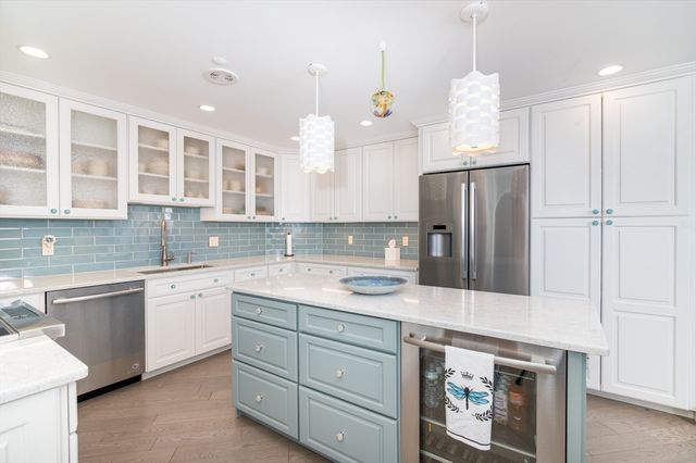 1001 Marina Dr. 708, Quincy, MA 02171