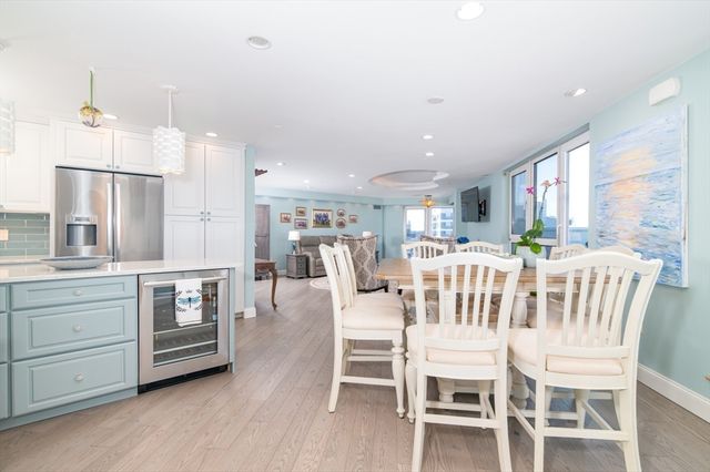 1001 Marina Dr. 708, Quincy, MA 02171