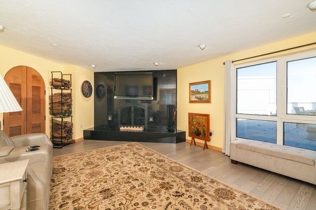 1001 Marina Dr. 708, Quincy, MA 02171