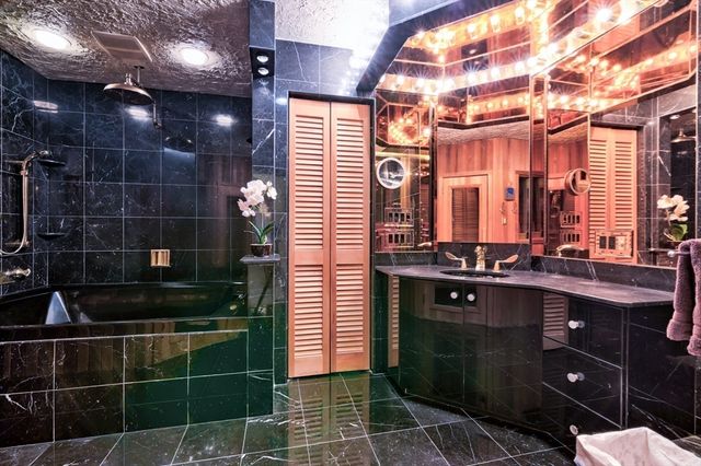 1001 Marina Dr. 708, Quincy, MA 02171