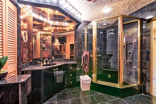 1001 Marina Dr. 708, Quincy, MA 02171