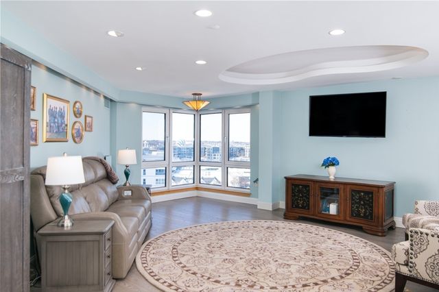 1001 Marina Dr. 708, Quincy, MA 02171