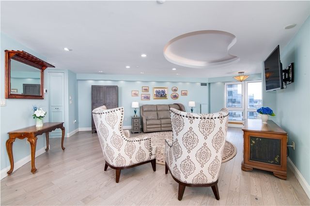 1001 Marina Dr. 708, Quincy, MA 02171