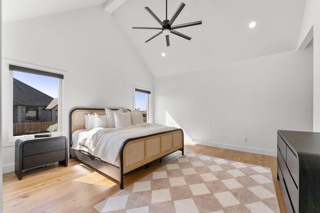 4464 E Lancaster Way, Springfield, MO 65802