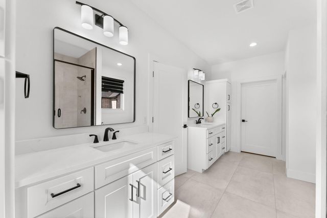 4464 E Lancaster Way, Springfield, MO 65802