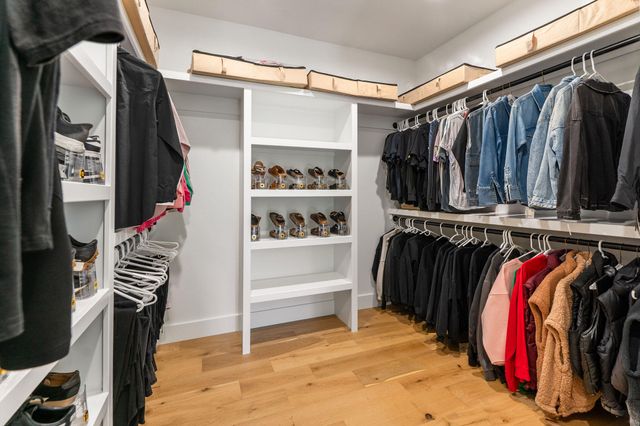 4464 E Lancaster Way, Springfield, MO 65802