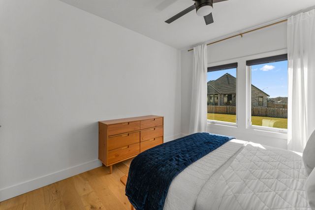 4464 E Lancaster Way, Springfield, MO 65802