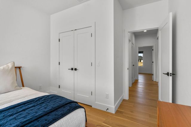 4464 E Lancaster Way, Springfield, MO 65802