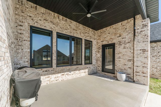 4464 E Lancaster Way, Springfield, MO 65802