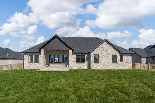 4464 E Lancaster Way, Springfield, MO 65802