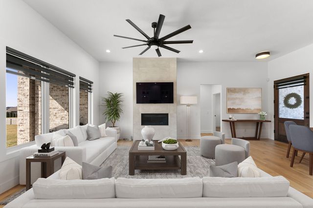 4464 E Lancaster Way, Springfield, MO 65802