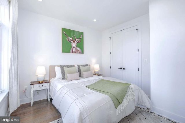 1220 Potomac Ave SE Apt 8, Washington, DC 20003