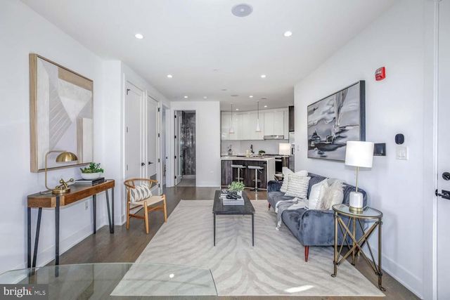1220 Potomac Ave SE Apt 8, Washington, DC 20003