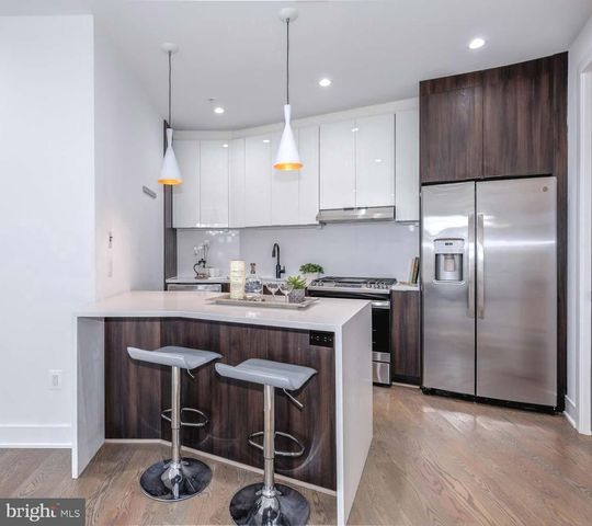 1220 Potomac Ave SE Apt 8, Washington, DC 20003