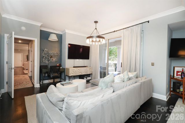 300 W 5th Street 222, Charlotte, NC 28202