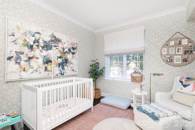 300 W 5th Street 222, Charlotte, NC 28202