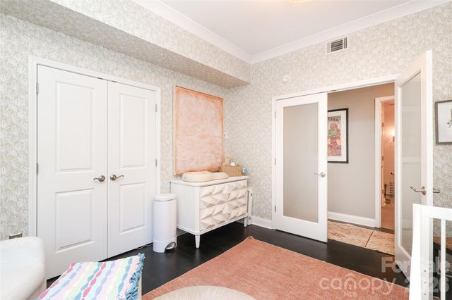 300 W 5th Street 222, Charlotte, NC 28202