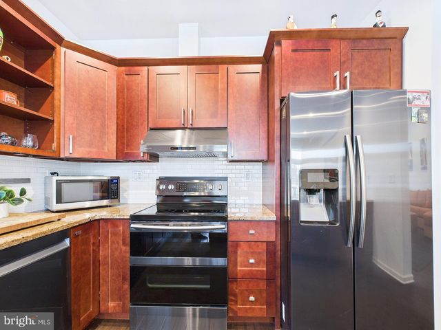 404 W COOVER ST, Mechanicsburg, PA 17055