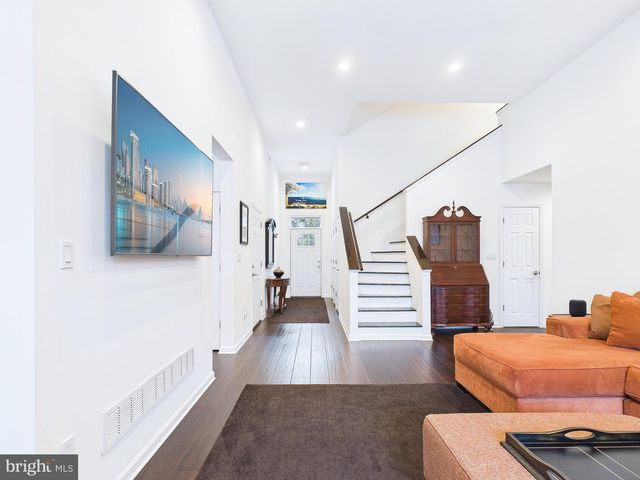 404 W COOVER ST, Mechanicsburg, PA 17055