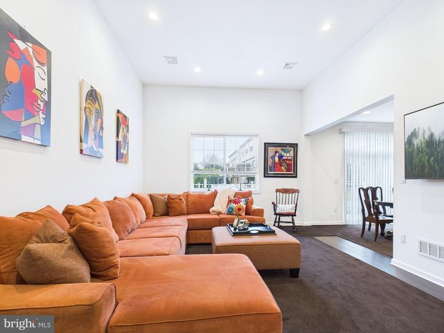 404 W COOVER ST, Mechanicsburg, PA 17055